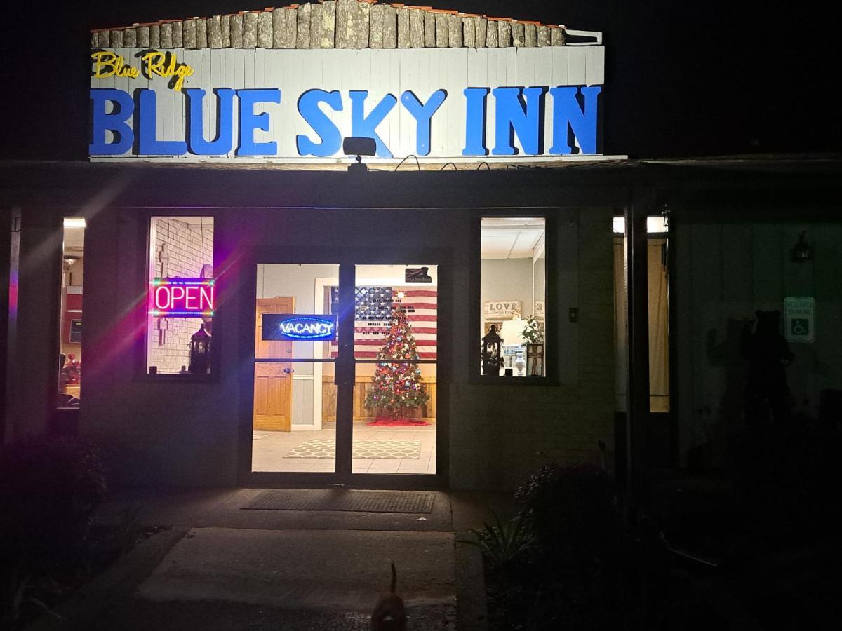Blue Sky Inn- Complimentary Happy Hour Th-Sun, Veteran Owned, Full Breakfast, Best Green Space, 1 Mile From Blue Ridge, Fire Pit Eksteriør bilde