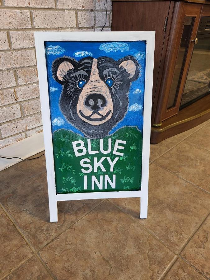 Blue Sky Inn- Complimentary Happy Hour Th-Sun, Veteran Owned, Full Breakfast, Best Green Space, 1 Mile From Blue Ridge, Fire Pit Eksteriør bilde