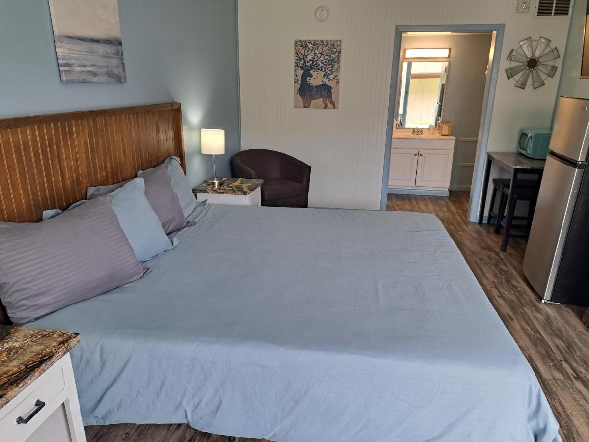 Blue Sky Inn- Complimentary Happy Hour Th-Sun, Veteran Owned, Full Breakfast, Best Green Space, 1 Mile From Blue Ridge, Fire Pit Eksteriør bilde